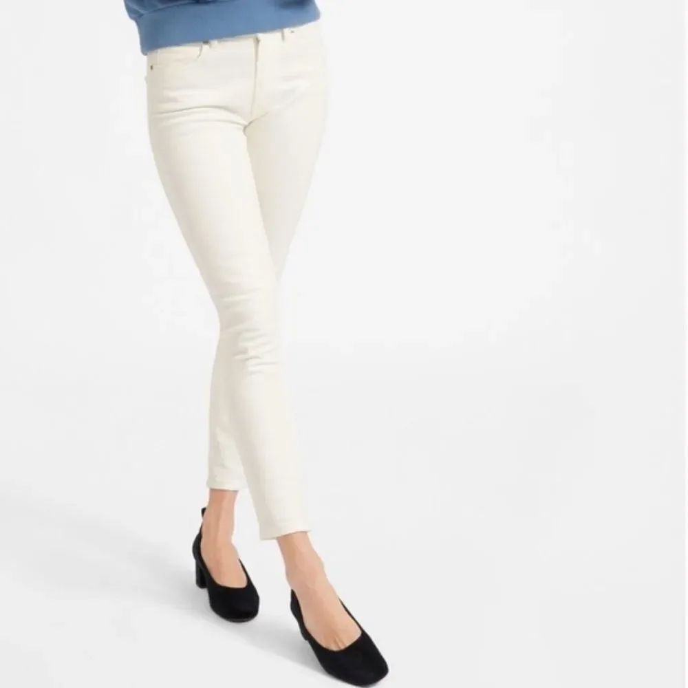 Classic Everlane Mid-Rise Skinny Jean in White